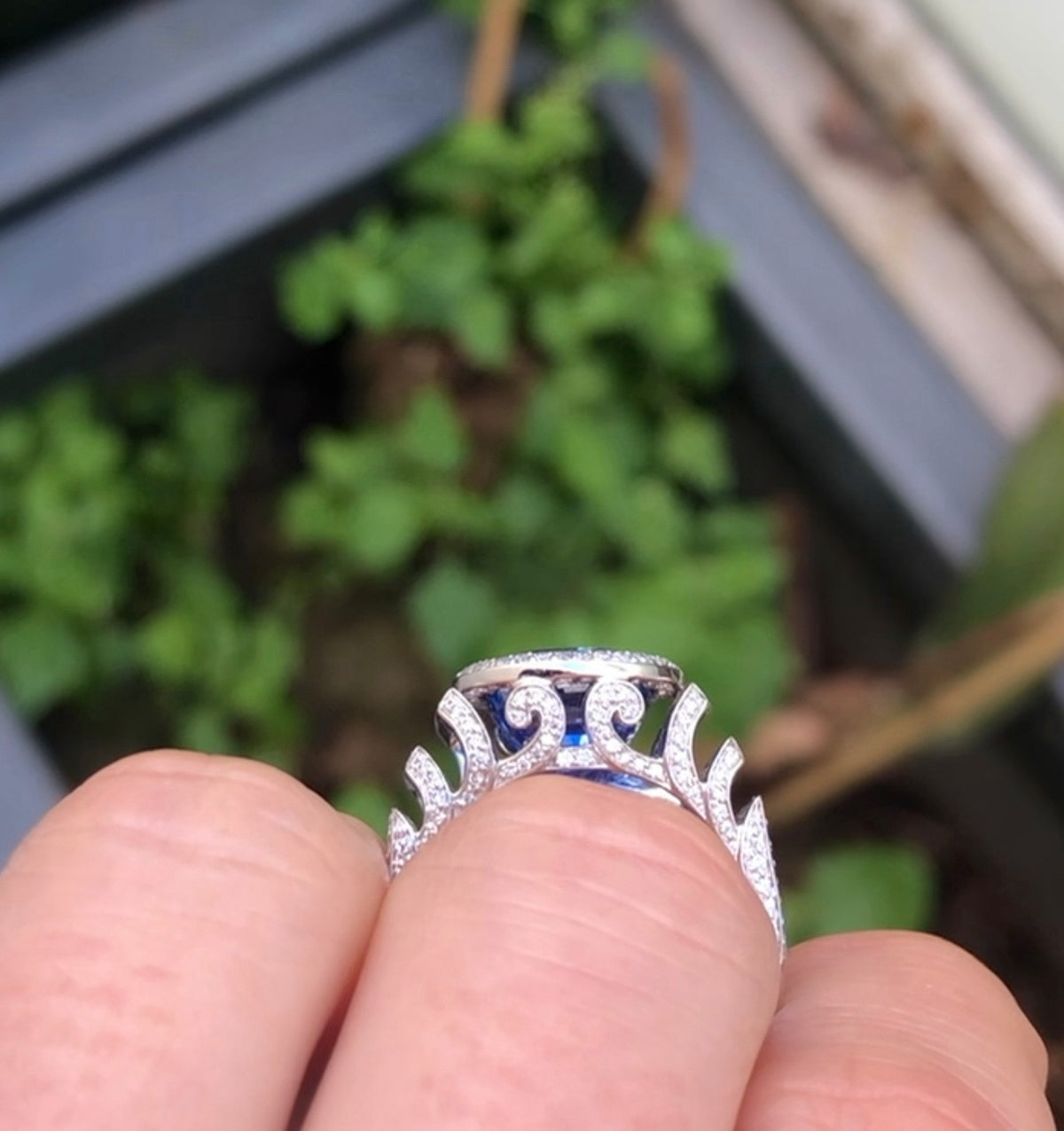 3.54ct no-heat Ceylon blue sapphire east-west ring