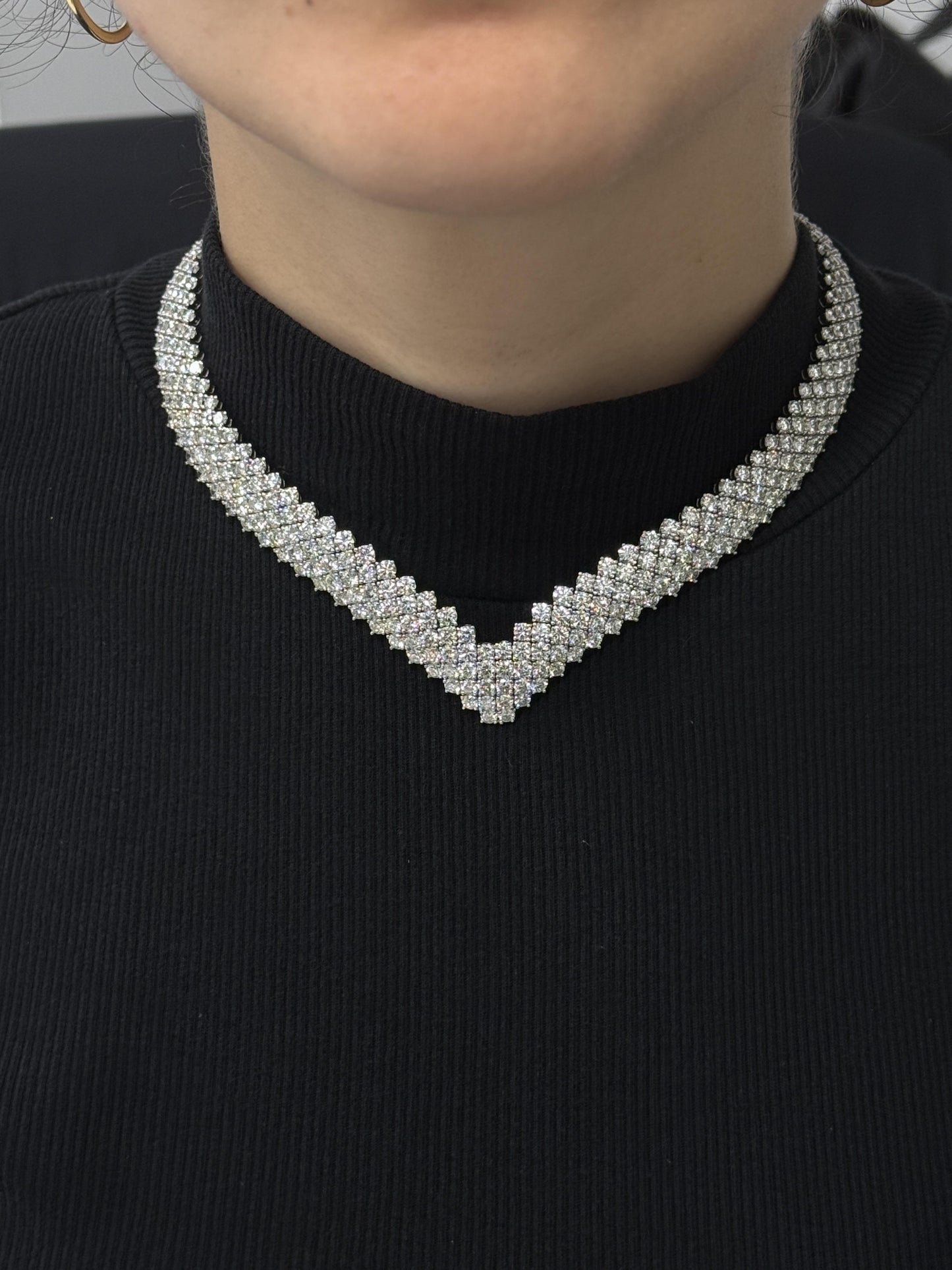 55.00ctw round brilliant diamond chevron collar necklace with 472 diamonds in 18k white gold by Kantor Gems