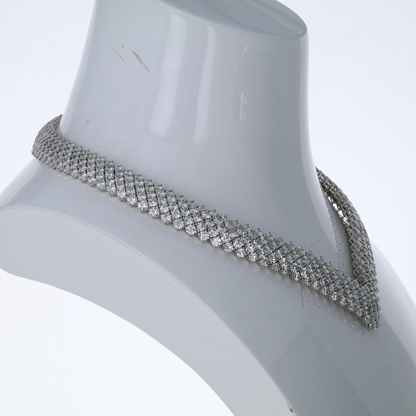 55.00ctw round brilliant diamond chevron collar necklace with 472 diamonds in 18k white gold by Kantor Gems