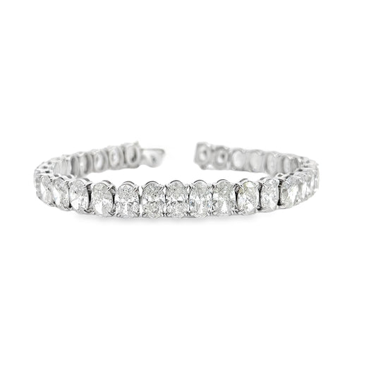 18k White Gold Oval Diamond Tennis Bracelet, 33.16 Carats, 7-Inch