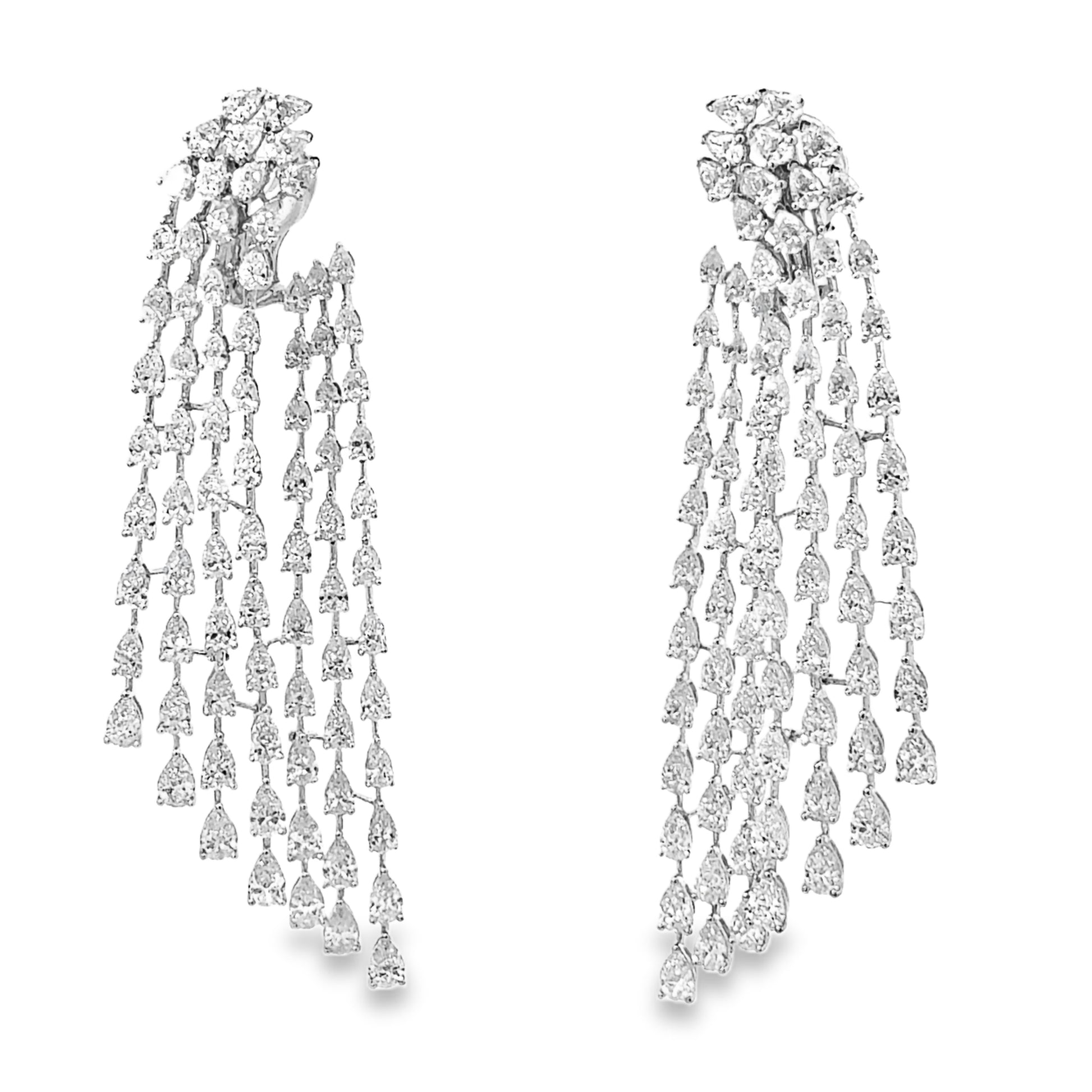 22.01 ct diamond chandelier earrings in platinum. Cascading pear-shaped diamonds create a luminous waterfall effect. Elegant and timeless.