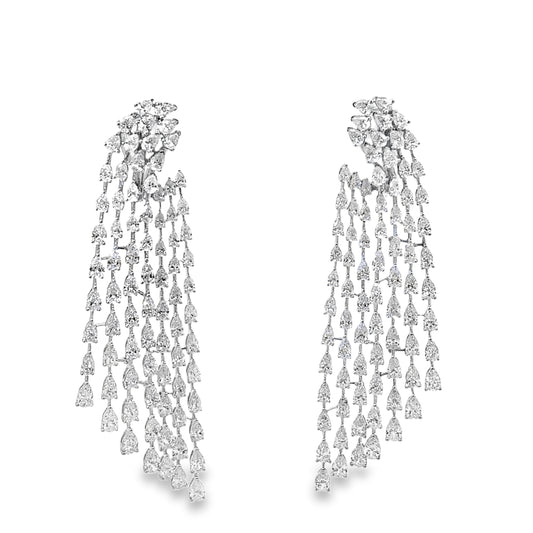 22.01 ct diamond chandelier earrings in platinum. Cascading pear-shaped diamonds create a luminous waterfall effect. Elegant and timeless.