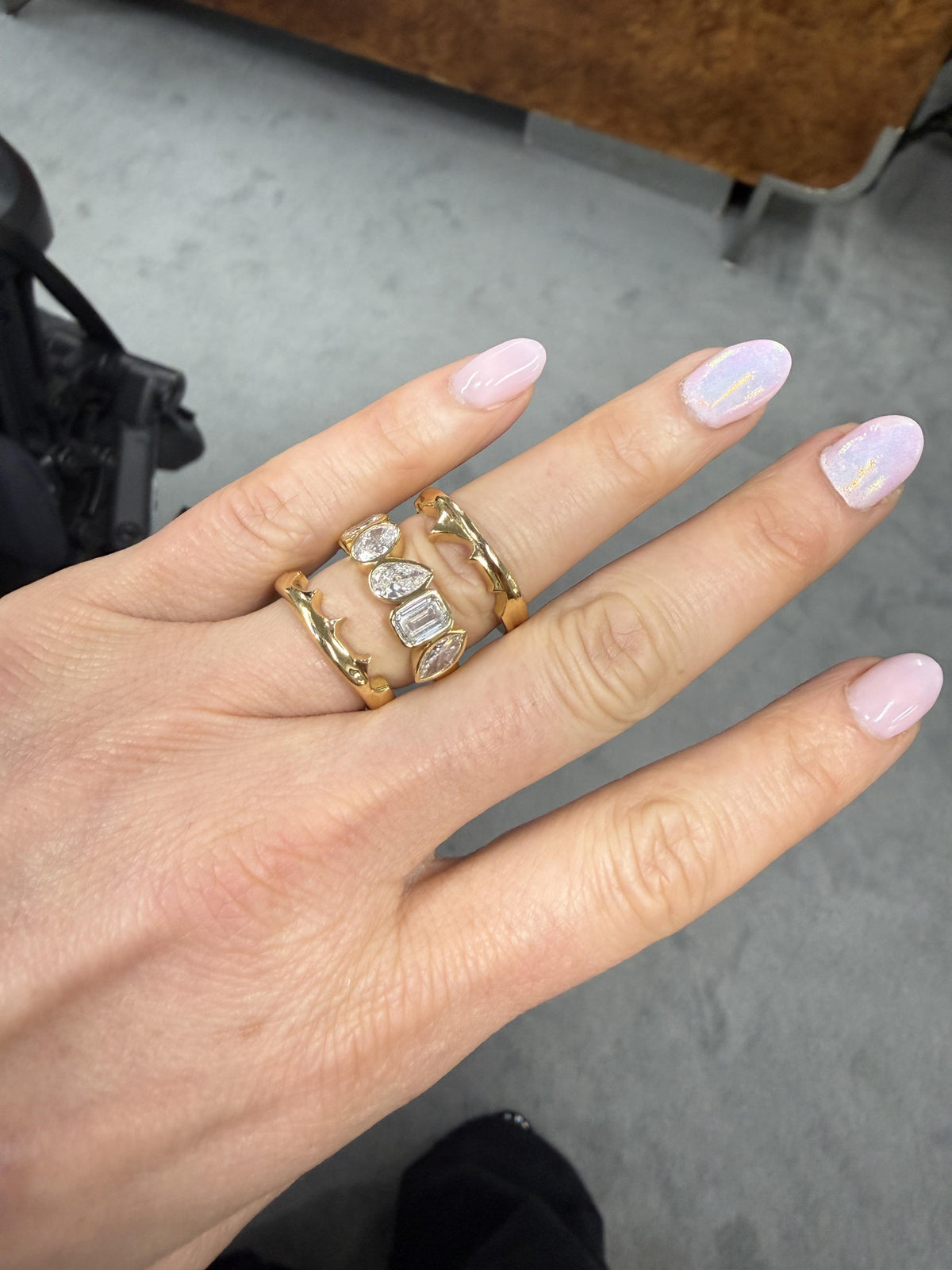 18k yellow gold 3 pc ring set with diamonds. 24.5g.
